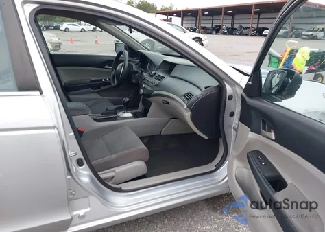 2011 Honda Accord 2.4 Lx из США, поврежденный, VIN 1HGCP2F33BA096825